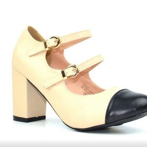Vintage Style Block Heel Size 7.5